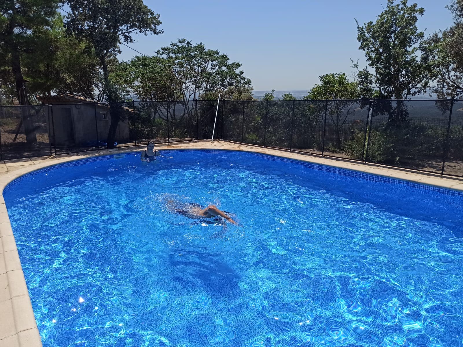 Capbussa't a la piscina!